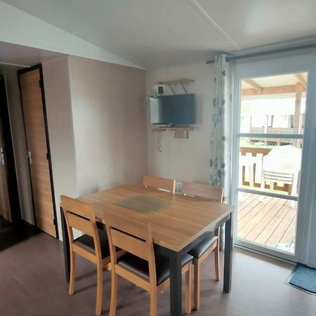 Mobil Home 8P Domaine De Dugny Onzain Exterior photo