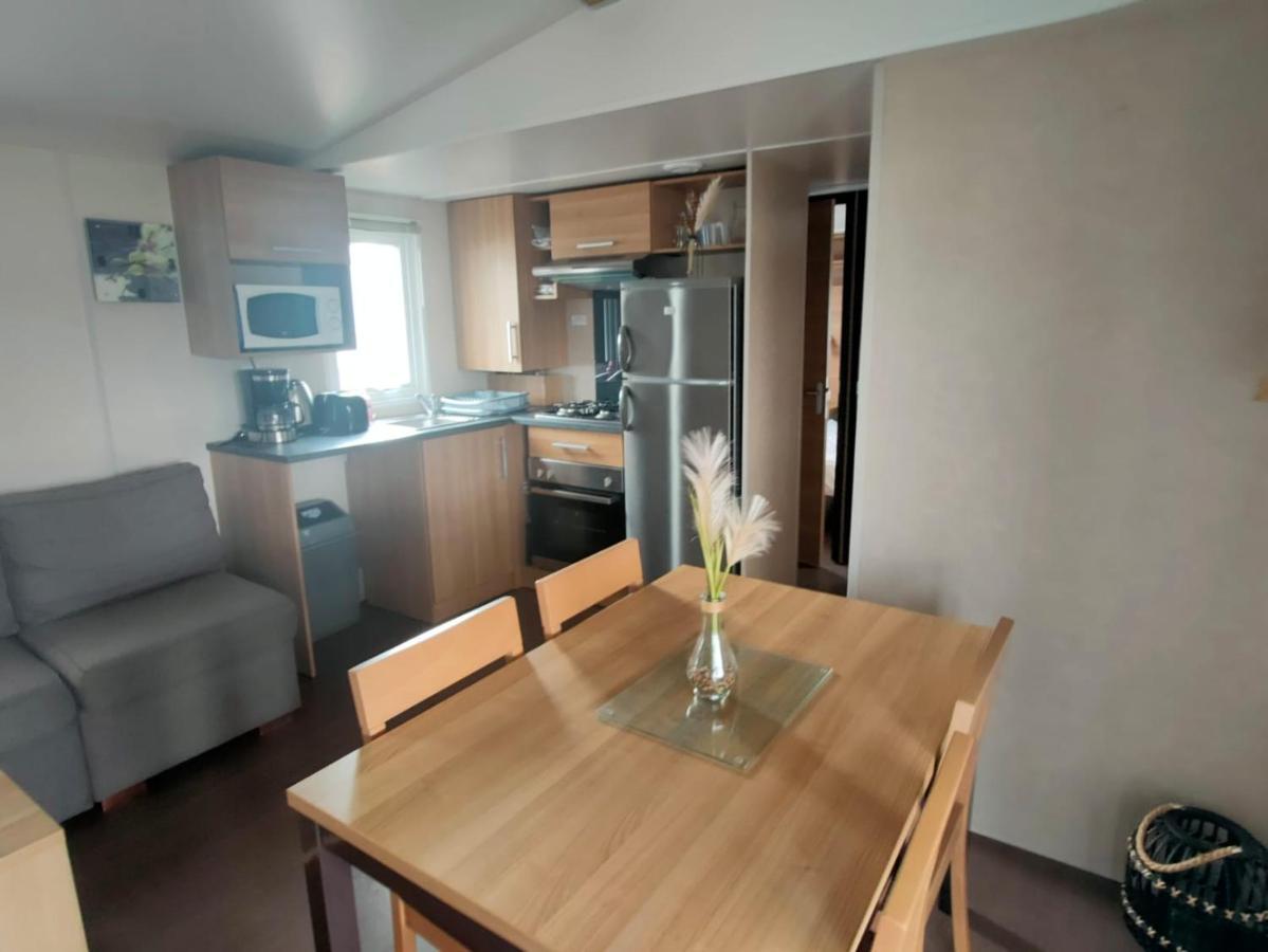 Mobil Home 8P Domaine De Dugny Onzain Exterior photo